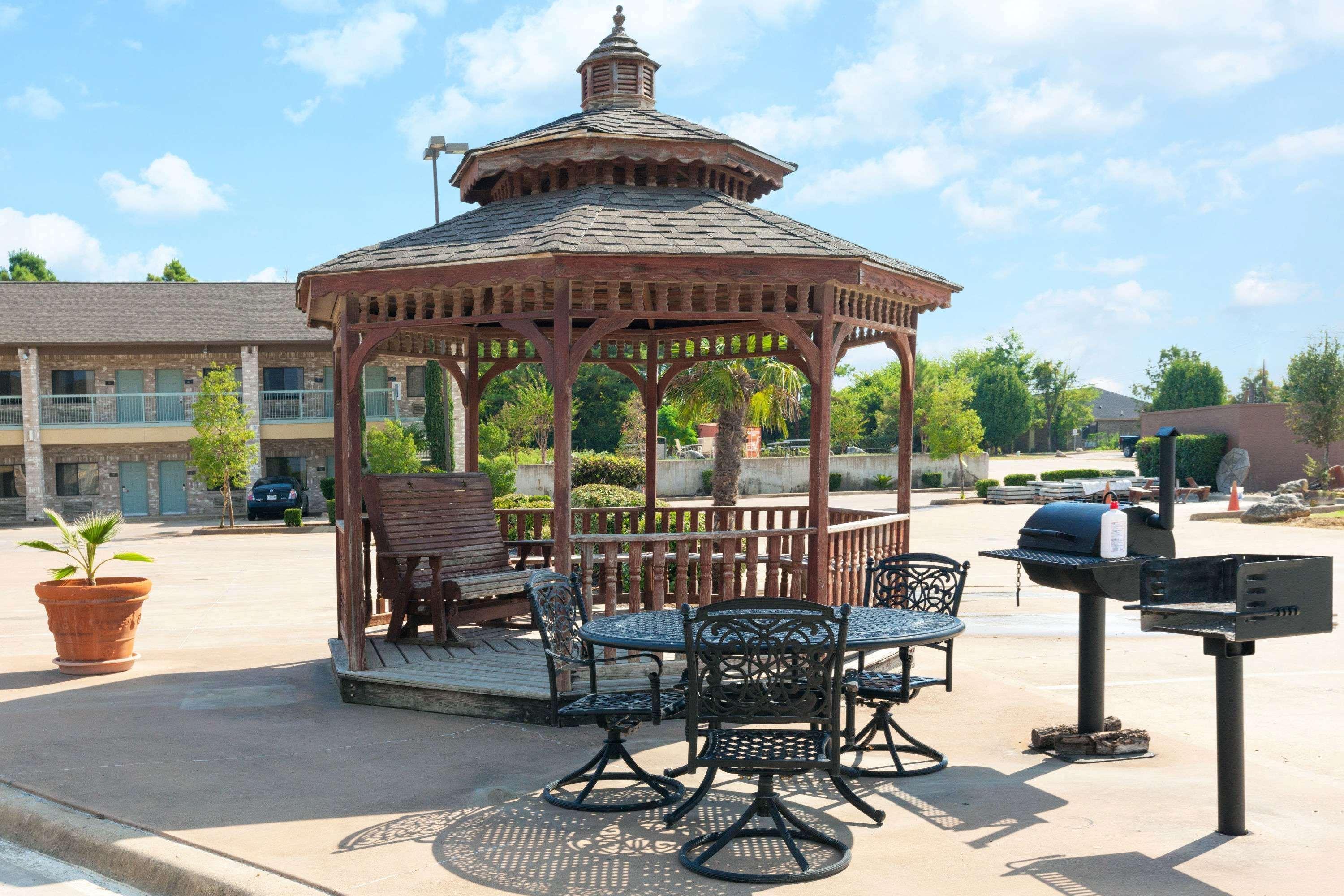 Super 8 By Wyndham Fairfield Tx Hotel Exterior photo